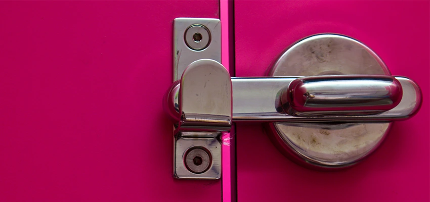 Childproof Gate Lock in Firebaugh, California