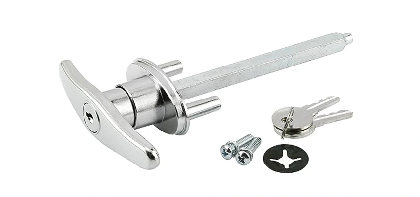 Old Style Garage Door Locks Replacements in Firebaugh, California