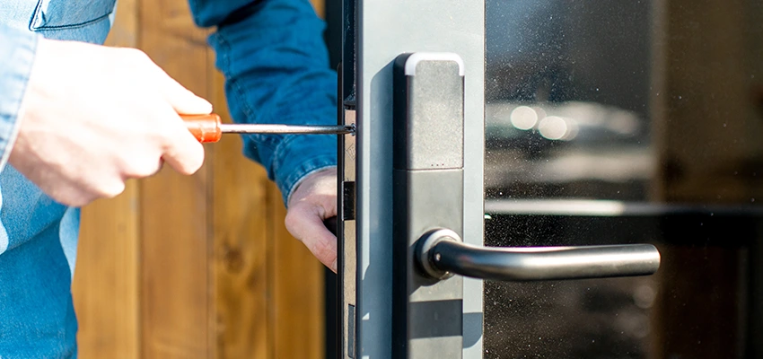 Aluminium Door Lock Replacement in Firebaugh, California